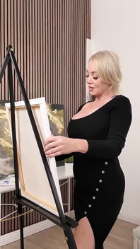 Bibitjudysxxx - tante semok chloe adams usia 49 tahun menunjukkan apresiasinya