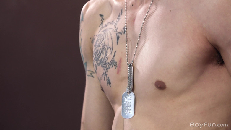 BoyFun Solo: Zralý Mladý hřebec