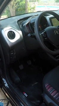 Futai în aer liber cu spălătoria auto