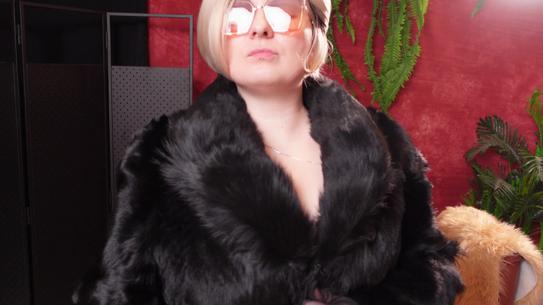 Arya Grander: 我的热辣毛皮外套合集 - 第1部分 - 恋物癖熟女arya grander