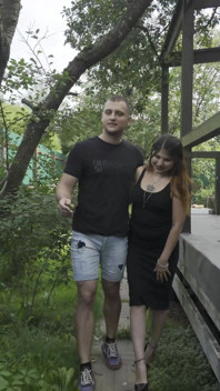 Starý muž nás sleduje venku při análním šukání