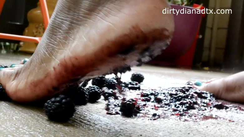 Dirty Diana Fetishes: Fetish ngentot buah-buahan bagian 2