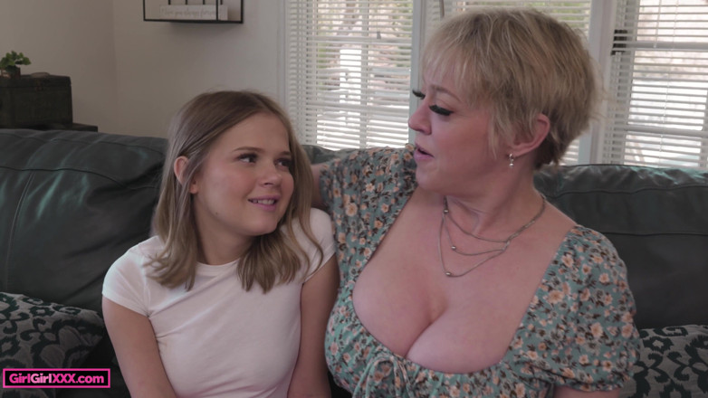 Girl Girl XXX: Meisjes op meisjes-babysitters - interviews