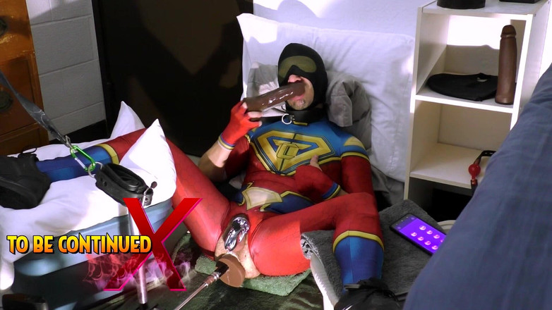 Ricky Cage: Říjen 2021 Ricky Cage Live Show - Cock-locked superhrdina bere ptáky do...