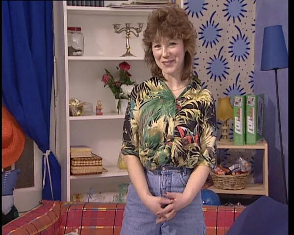 YOUR FIRST PORN: Babette sabah tıraş oluyor