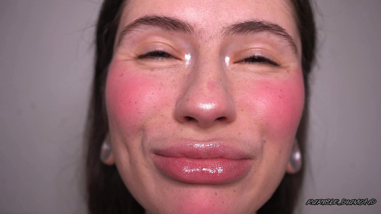 Rarible Diamond: Асмр — хороша дівчинка