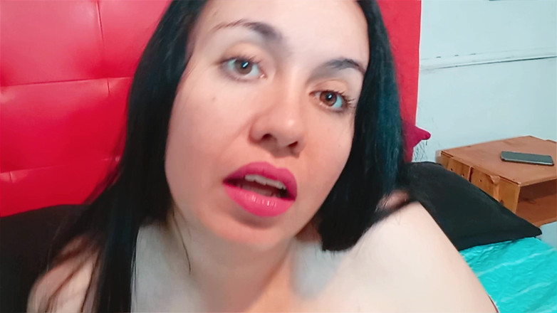 BBW Kelly Mom: Twoja nowa latynoska macocha czeka na ciebie w stringach. Chodź...