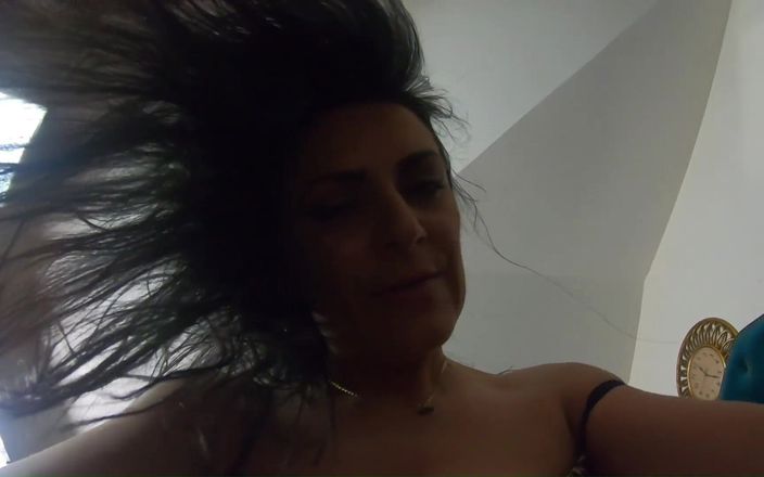 MilfyCalla: My Pussy Is Horny for You Today