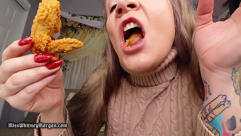 Miss Whitney Morgan: Miss whitney morgan: mangiata con pollo fritto asmr