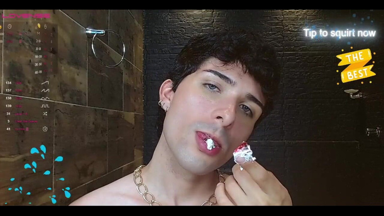 Diego_latinboy: Glutton Eating While Having Sex and Masturbating Naked on Camera