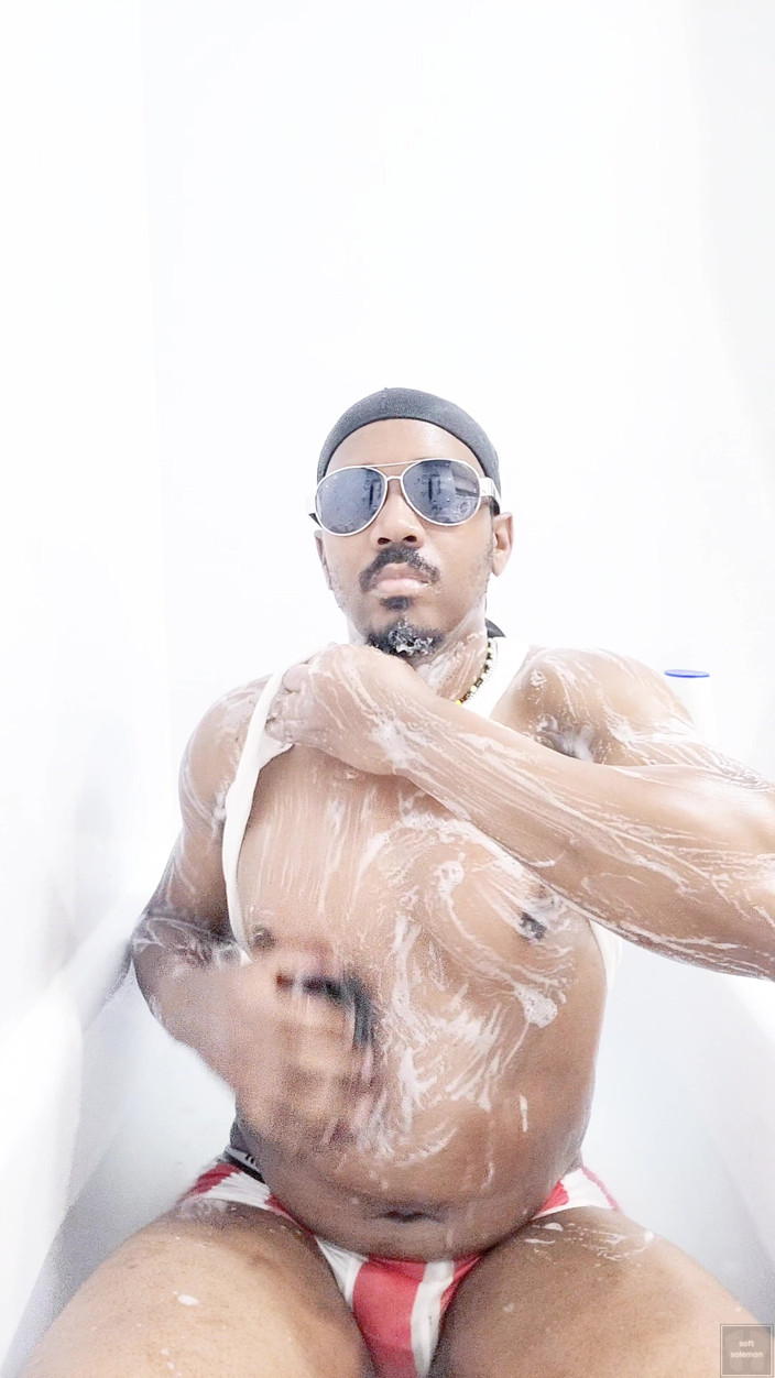 Soft Soleman: Tôi rửa cơ thể trong bồn tắm (3) (2025)