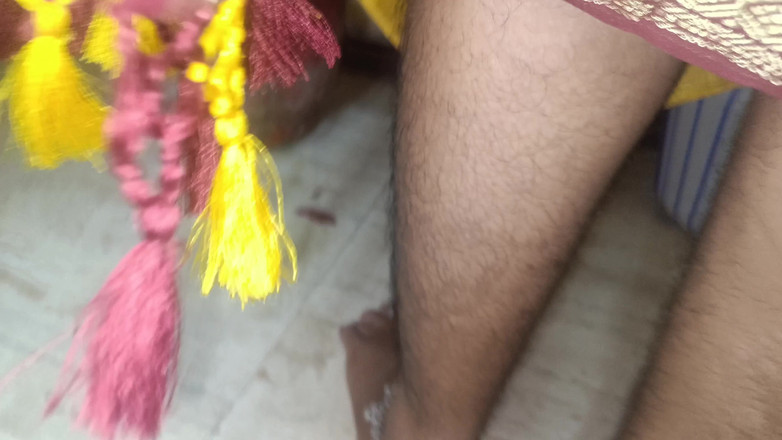 Palani69: Rekaman seks romantis istri tamil di dapur