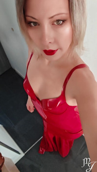 빨간 라텍스 드레스 - 미스트리스 줄리아