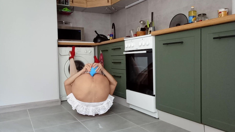 catandfox: Milk enema for nurse