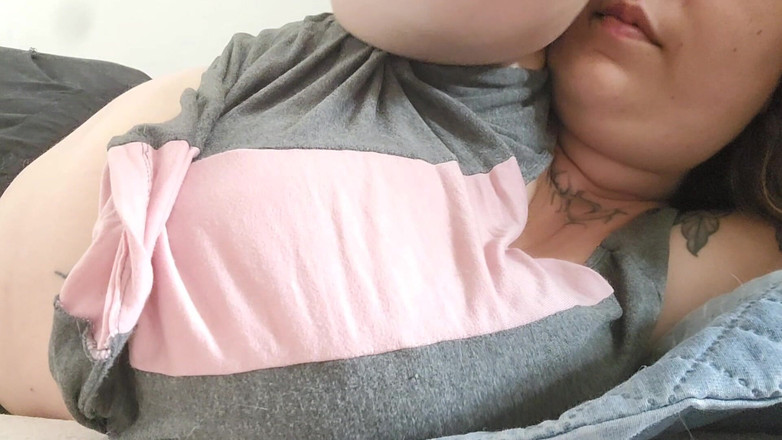 alucidfever: Przygotowanie Moich Cycków, Aby Dać Ci Mleko (bez Mówienia)