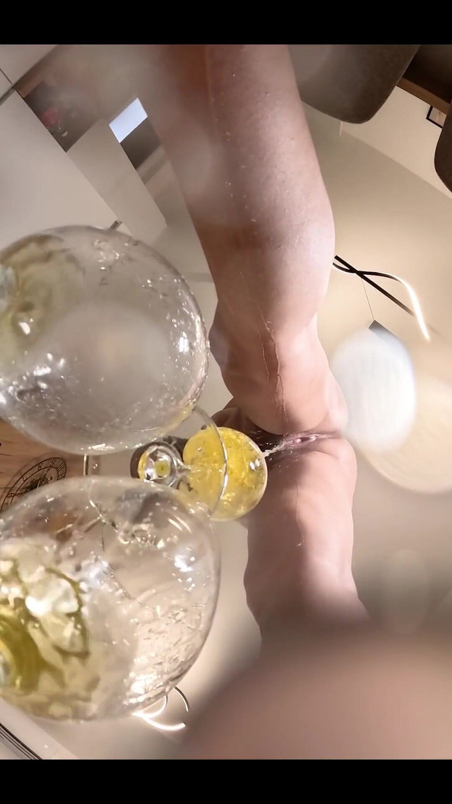 I fill your glass bb! (Crypto mommy) I fill your glass bb! (Crypto mommy)