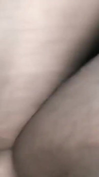 Vidéo nocturne du roi desi avec un garçon desi qui me baise le cul