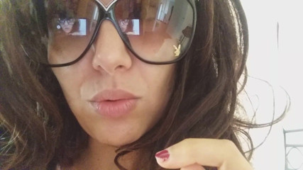 savannahamatoriale: Italian MILF so lovely, teach ya how to masturbate...