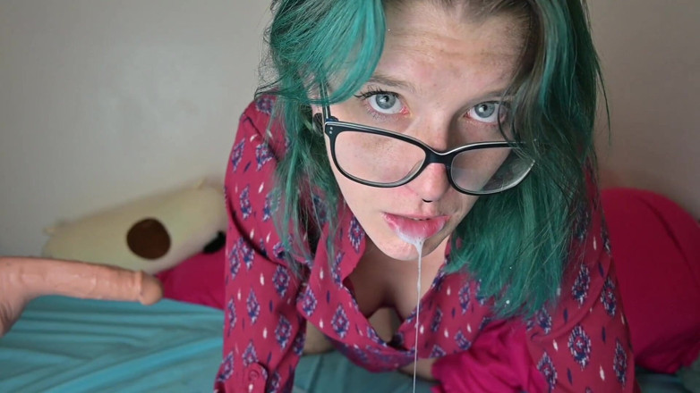 Missellie8: Lost Bet: Breaking Your Roommate