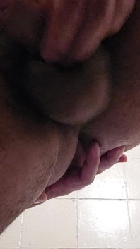 Quick Masturbation in the Bathroom