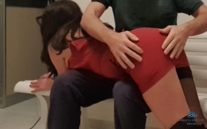 Pabloeldirector: Nevlastní dcera přijde pozdě domů a má velkou lekci