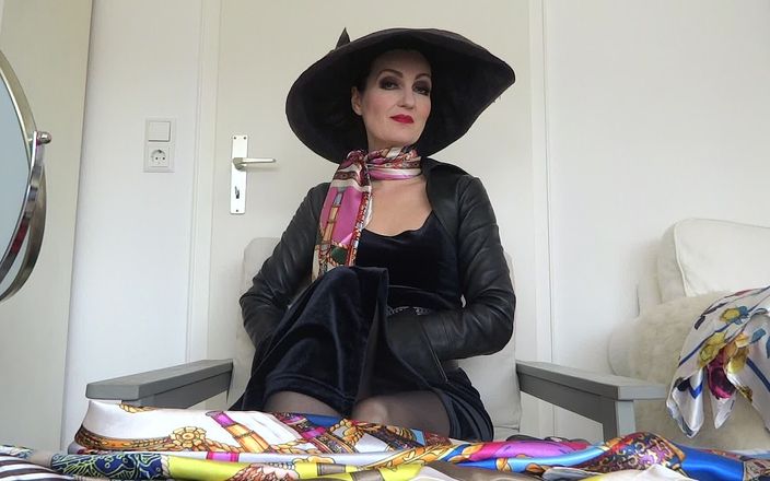 Lady Victoria Valente: Новые атласные шарфы носят как ожертер с большой шляпой