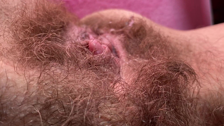 Cuteblonde666: Wet pussy sounds closeup big clit hairy