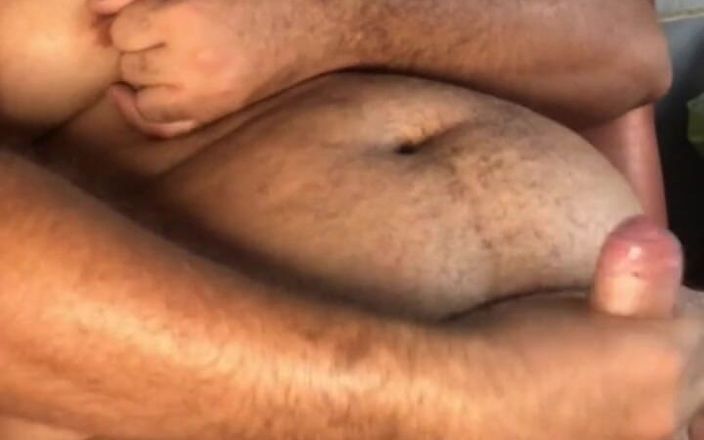 Chubby bear studio: Videoclipul meu cu masturbare solo 8