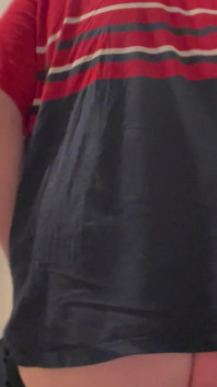 ถอดเสื้อผ้าในห้องน้ำ ฉันต้องการมัน