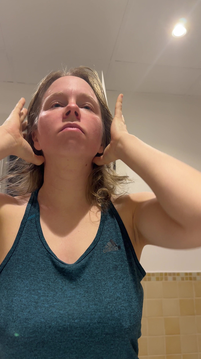 SweetLucy96: Mi sono svegliato e Mi sono subito sditalinato