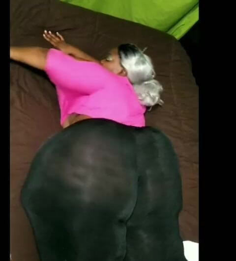 Pearaddiction: Quel grosso culetto succoso