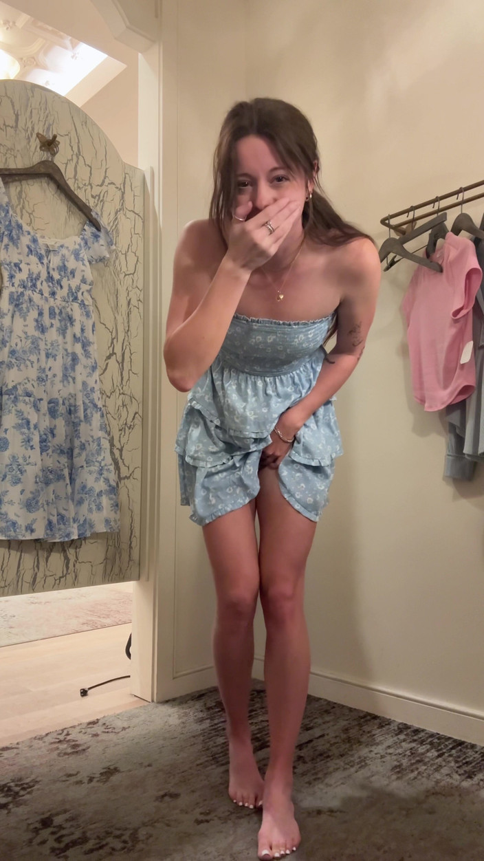 Nadia Foxx: Tvrdě stříkám v šatně !!