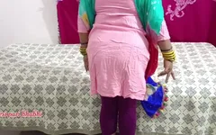 Un beau-père desi baise hardcore avec sa belle-fille, film complet
