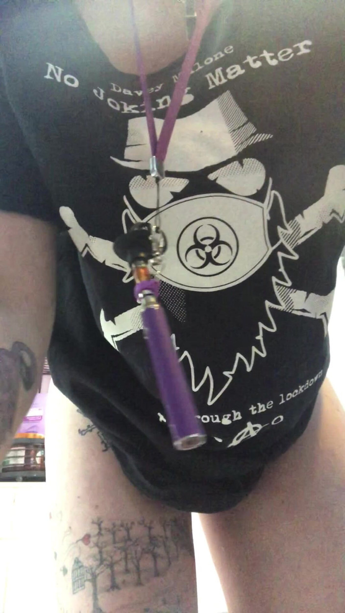 Pissing Paradise: Chcaní na moje holé nohy