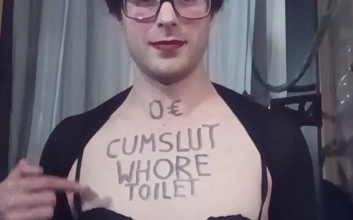 SissyschlampeVanessa: 딜도로 후장 섹스하는 쓸모없는 Sissy 창녀