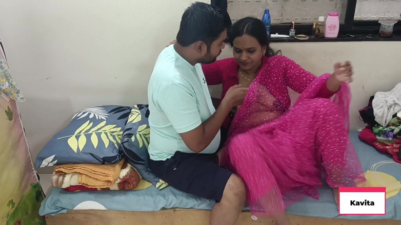 Kavita _zawazawi: Desi India Kavita Curang Suami Dengan Tatya, Menjilat pantat, menjilat...