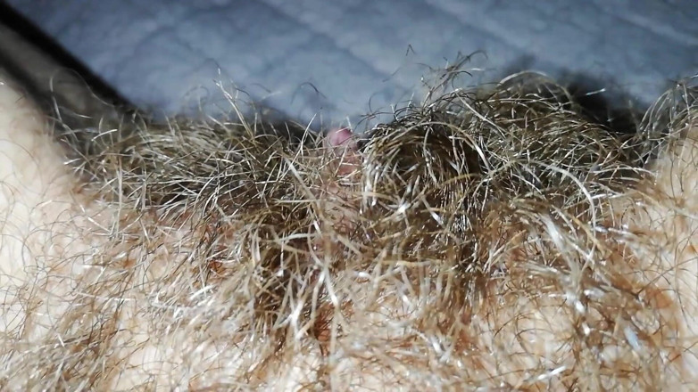 Cuteblonde666: Playing with my wet hairy big clit cummy pussy grool...