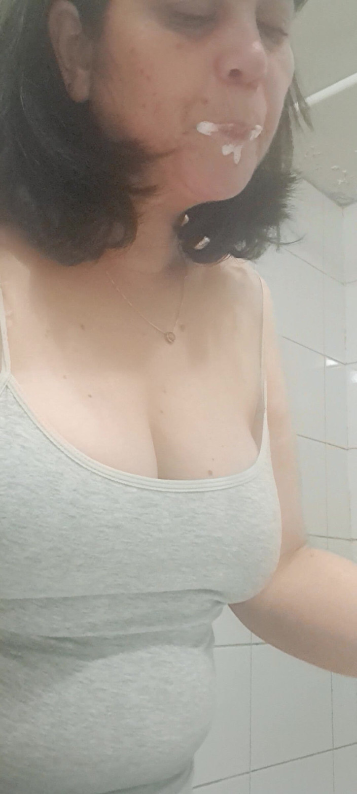 Mommy big hairy pussy: Pasta Di Mulut