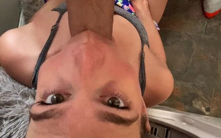 VibeWithMommy: Pov om stiefmoeder uit de wasmachine te laten! Hes zo...