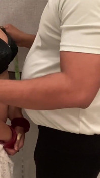 Pervet tailor vücudumun her santimini ölçüp beni çok sert sikiyor