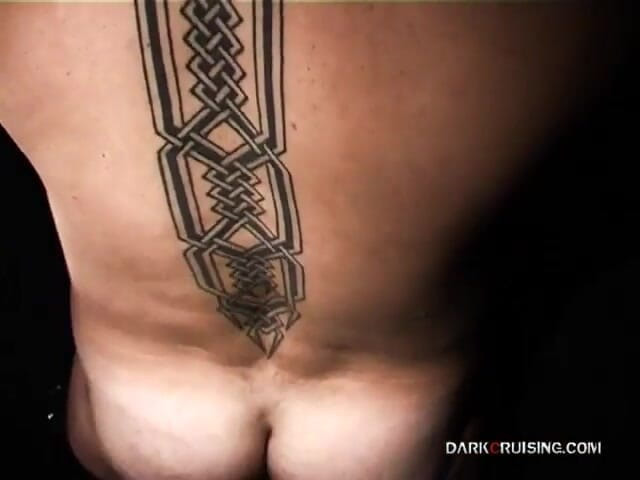 Dark Cruising: DarkCruising - twink en jaula