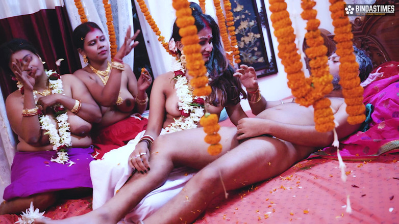 Biind as times: Tharki burha Niha Suhagraat manane apne teen nai nawali biwiyon...