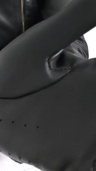 严格的皮衣阿姨让你跪着，第一人称视角，Lady Victoria Valente