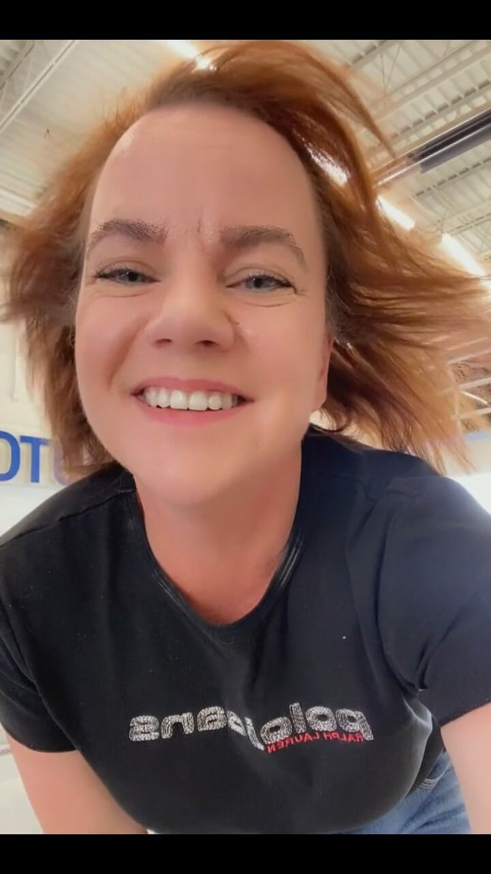 Ms Amanda: Hádej, že by to bylo lepší v bikinách