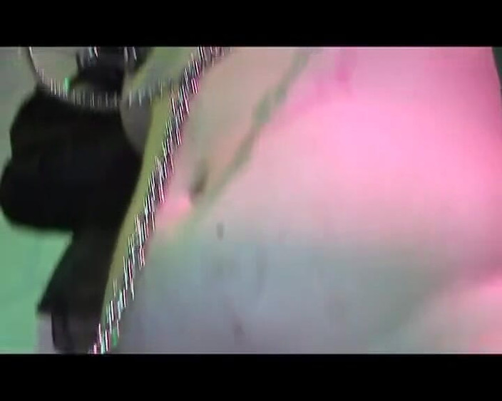 Deutsche Damen: Velký zadek německé děvky ošukaný v BDSM trojce