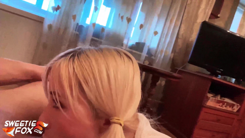 Sweetie Fox: Ayah tiri remaja kecil molek menghisap zakar dan seks tegar -...