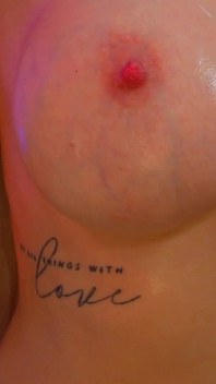 Las tetas más jugosas en tu crema