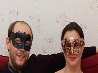 Filles Francaises: Masked French Whore Pegs Her Man Before a Facial Cumshot