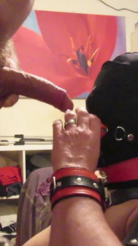 Scopata in faccia salivosa per bionda schiava milf