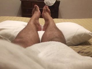 Manly foot: जब रोशनी बाहर जाती है तो मेरे पैर बाहर आते हैं और खेलते हैं - बोनस सामग्री - दिन 4.5- manlyfoot